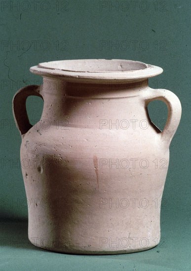 URNA PUNICA DE DOS ASAS Y CUELLO ANCHO-S IV-III A CRISTO
IBIZA, MUSEO ARQUEOLOGICO
IBIZA