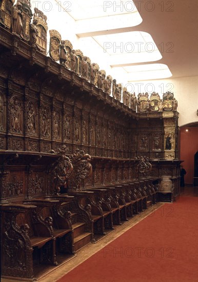 SILLERIA DE S BENITO
VALLADOLID, MUSEO NACIONAL DE ESCULTURA-INTERIOR
VALLADOLID