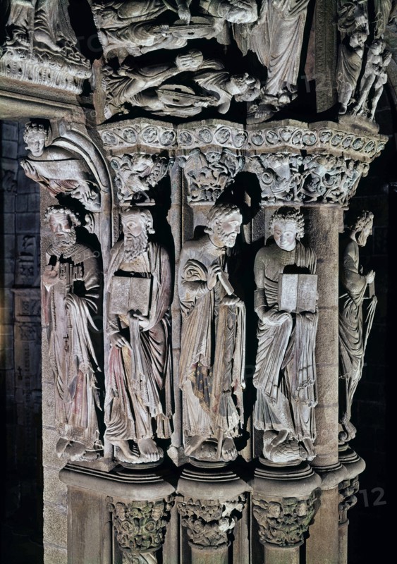 Master Mateo, Apostles