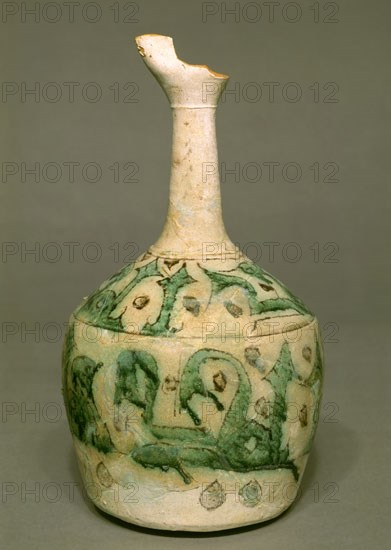 REDOMA CALIFAL EN VERDE Y MANGANESO CON DECORACION CUFICA-S X-OMEYA- PROC MEDINA AZAHARA
CORDOBA, MUSEO ARQUEOLOGICO
CORDOBA