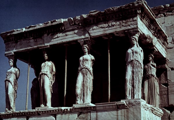 ERECTEION - PORTICO DE LAS CARIATIDES - S V AC
ATENAS, ACROPOLIS
GRECIA