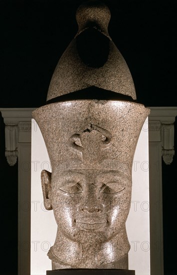 *CABEZA DE TUTMOSIS III  ESCULTURA EGIPCIA
LONDRES, BRITISH MUSEUM
INGLATERRA

This image is not downloadable. Contact us for the high res.