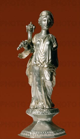 *FIGURA DE PLATA DE LA DIOSA FORTUNA
LONDRES, BRITISH MUSEUM
INGLATERRA

This image is not downloadable. Contact us for the high res.
