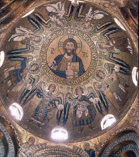 *MOSAICO DE CRISTO PANTOCRATOR EN LA CUPULA
PALERMO, CAPILLA PALATINA
ITALIA

This image is not downloadable. Contact us for the high res.