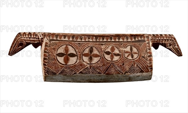 *TAMBOR DE MADERA DE LA ISLA SALOMON
ROMA, MUSEO PIGORICI
ITALIA

This image is not downloadable. Contact us for the high res.