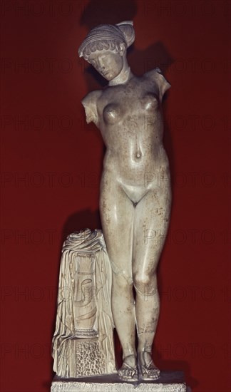 PRAXITELES 390/333 AC
*VENUS ESQUILINA
ROMA, MUSEO CAPITOLINO
ITALIA

This image is not downloadable. Contact us for the high res.