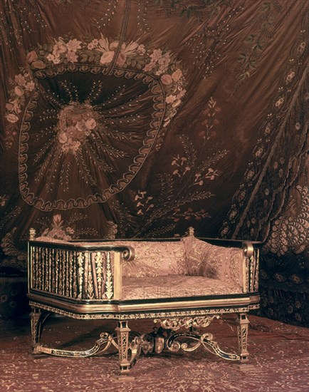 *TRONO DE SULTAN DEL IMPERIO OTOMANO

This image is not downloadable. Contact us for the high res.
