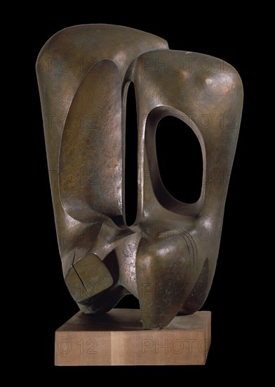 CASTRILLON
ESCULTURA-TORSO 1972-BRONCE 57X43X 32 CM
MADRID, BANCO CENTRAL-HISPANO
MADRID

This image is not downloadable. Contact us for the high res.