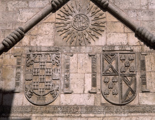 EXTERIOR-PORTADA-SOL(ORD.FRANCISC),BLASONES DE CONDESTABLES-
BURGOS, CASA DEL CORDON
BURGOS