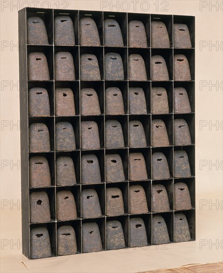RIO DANIEL TOMAS
ESCULTURA-SIN TITULO-1993-MIXTA CHAPA,HIERRO REFRACTARIO-119X91X14
CORUÑA, COLECCION UNION FENOSA
CORUÑA