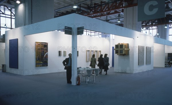 FERIA ARCO 1994-INTERIOR-STAND CON VISITANTES(GAL.SOLEDAD LORENZO)
MADRID, IFEMA-ARCO
MADRID

This image is not downloadable. Contact us for the high res.