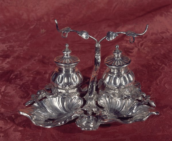 DOBLE TINTERO PLATA S XIX
TOLEDO, CONVENTO DE SAN CLEMENTE-MUSEO
TOLEDO

This image is not downloadable. Contact us for the high res.