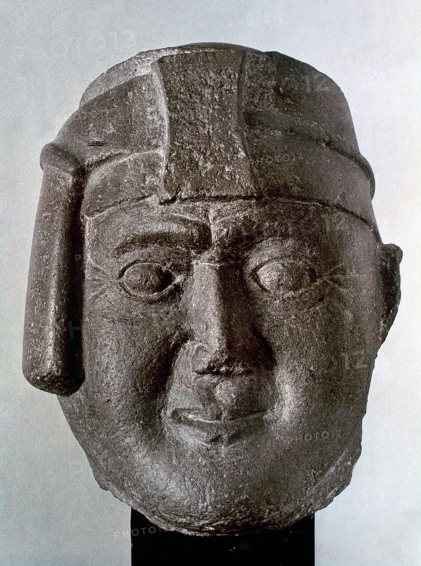 Head of an Inca bearing the mascaipacha or borla (symbol or imperial power)