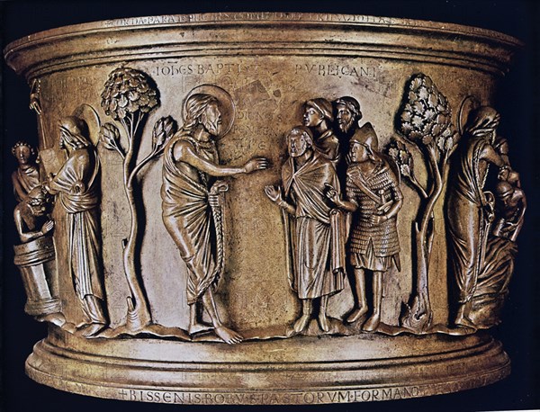 PILA BAUTISMAL DE NOTRE DAME-DET S JUAN PREDICANDO EN DESIERTO-BRONCE
LIEJA, IGLESIA DE SAN BARTOLOME
BELGICA