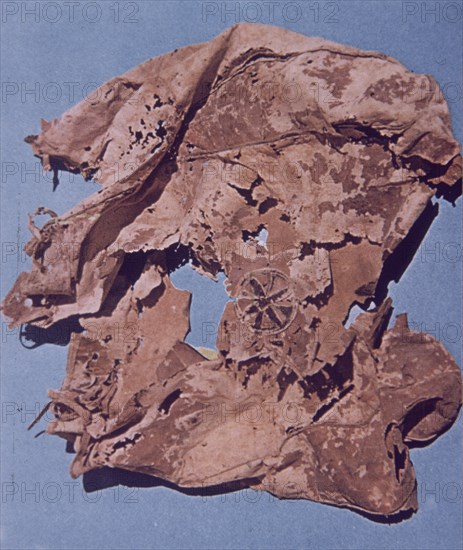 BOLSA ENCONTRADA EN EXCAVACIONES DE BAR KOKHBA

This image is not downloadable. Contact us for the high res.