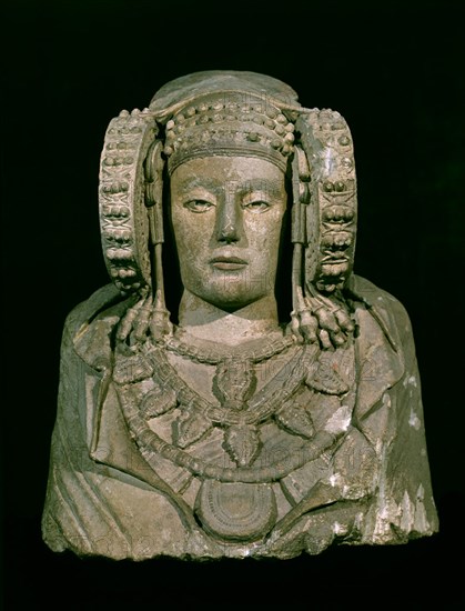 DAMA DE ELCHE (ALICANTE) ESCULTURA IBERICA S IV AC -DESCUBIERTA EN 1897
MADRID, MUSEO ARQUEOLOGICO NACIONAL
MADRID

This image is not downloadable. Contact us for the high res.
