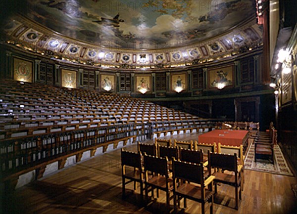 ANFITEATRO
MADRID, HOSPITAL SAN CARLOS
MADRID

This image is not downloadable. Contact us for the high res.