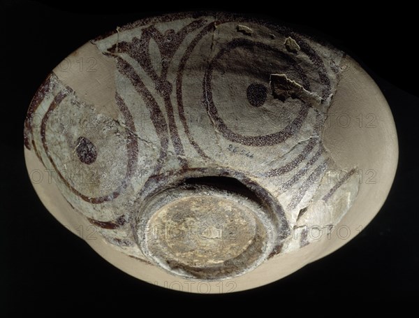 PLATO DE AL MUTAMIDI-REVERSO
CORDOBA, MUSEO ARQUEOLOGICO
CORDOBA

This image is not downloadable. Contact us for the high res.