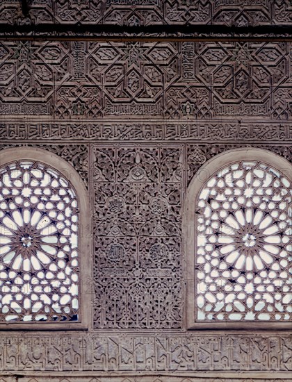 TESTERO FRONTAL-YESERIAS-DECORACION DE ATAURIQUE-EPOCA NAZARI-ARTE HISPANOMUSULMAN-S XIV
GRANADA, ALHAMBRA-CUARTO STO DOMINGO
GRANADA