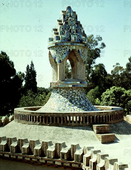 GAUDI ANTONI 1852-1926
EXTERIOR
BARCELONA, FINCA GUELL
BARCELONA

This image is not downloadable. Contact us for the high res.