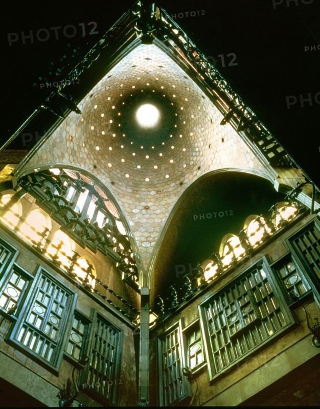 Gaudi, Hallway of the Güell palace