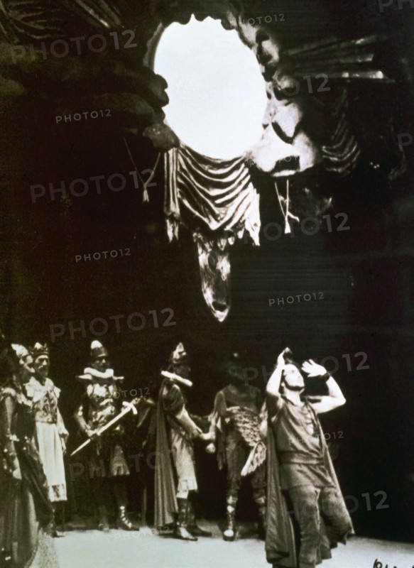 Performance of 'Life is But a Dream' by Calderon