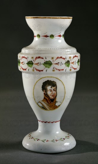 CRISTAL DE LA GRANJA IMAGEN DE FERNANDO VII
MADRID, COLECCION PARTICULAR
MADRID

This image is not downloadable. Contact us for the high res.