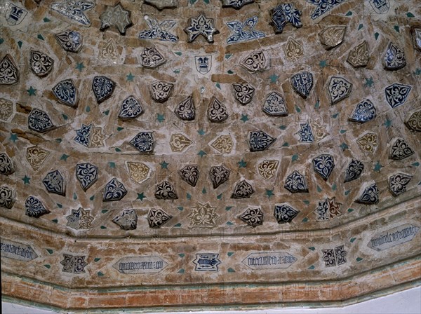 CAPILLA S JERONIMO CULULA -DETALLE AZULEJOS Y MOSAICOS MUDEJARES-S XV
TOLEDO, IGLESIA DE LA CONCEPCION FCA
TOLEDO