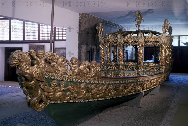GONDOLA VENECIANA DE FELIPE V
ARANJUEZ, MUSEO FALUAS
MADRID

This image is not downloadable. Contact us for the high res.