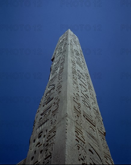 TEMPLO AMON RA - OBELISCO DE TUMOSIS I
TEBAS, KARNAC
EGIPTO