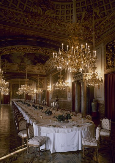 COMEDOR DE GALA - VISTA GENERAL
MADRID, PALACIO REAL-INTERIOR
MADRID

This image is not downloadable. Contact us for the high res.