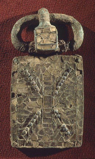 BROCHE DE CINTURON VISIGODO DE CASTILTIERRA-SORIA
MADRID, INSTITUTO VALENCIA DE DON JUAN
MADRID
