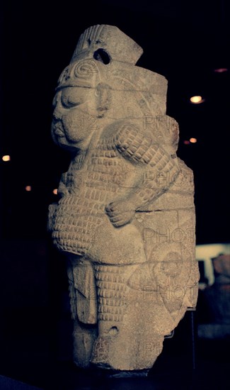 Mayan sculpture
