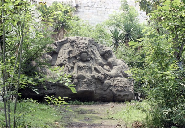 Mayan sculpture