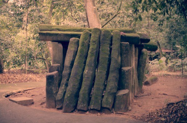 Lithic construction
