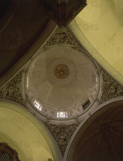 INTERIOR DE LA CUPULA
ELCHE, BASILICA DE SANTA MARIA
ALICANTE