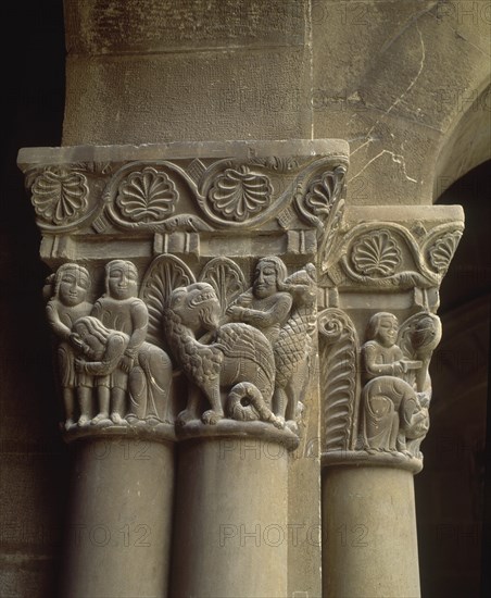 CLAUSTRO ROMANICO S XII-CAPITEL-S JORGE Y DRAGON
HUESCA, SAN PEDRO EL VIEJO
HUESCA

This image is not downloadable. Contact us for the high res.