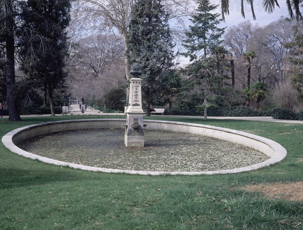 FUENTE DEDICADA A MARIA PINEDA
MADRID, JARDIN BOTANICO
MADRID