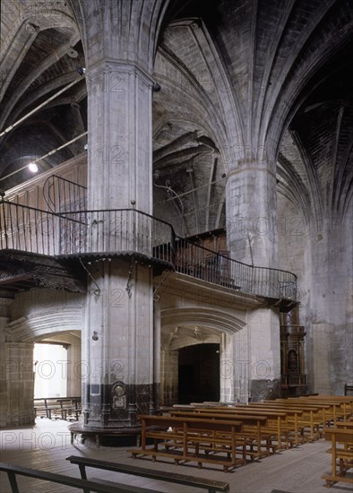 INTERIOR - TRES NAVES MAS BAJAS DESDE LA CABECERA
LAGUARDIA, IGLESIA DE SANTA MARIA
ALAVA

This image is not downloadable. Contact us for the high res.