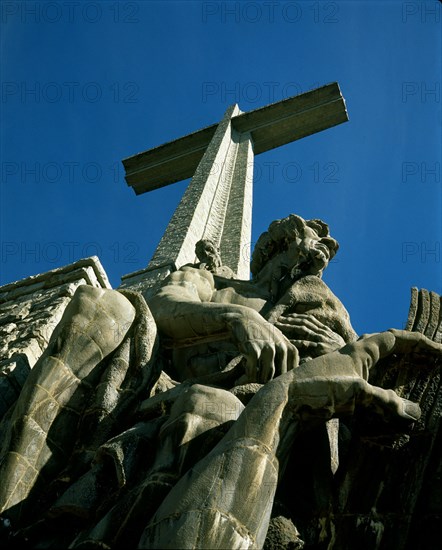DET-FIGURA DE S MATEO Y CRUZ MONUMENTAL
CUELGAMUROS, VALLE DE LOS CAIDOS
MADRID

This image is not downloadable. Contact us for the high res.