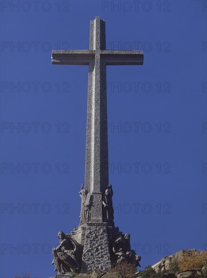 CRUZ MONUMENTAL DE 150 M ALTURA
CUELGAMUROS, VALLE DE LOS CAIDOS
MADRID

This image is not downloadable. Contact us for the high res.