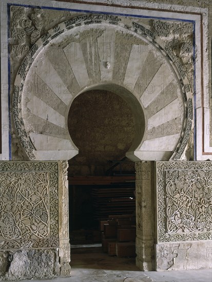 CASA REAL-PUERTA DE ACCESO NAVE LATERAL DERECHA
PROVINCIA, MEDINA AZAHARA
CORDOBA