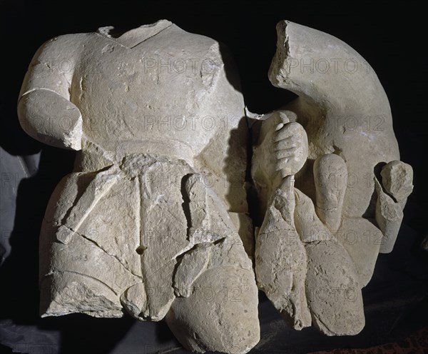 CAZADOR CON PERDICES-S II/V AC-PROC PORCUNA-ARTE IBERICO
JAEN, MUSEO ARQUEOLOGICO
JAEN