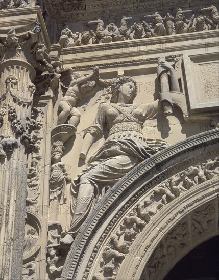 VANDELVIRA ANDRES 1509/75
ARCO SOBRE LA PUERTA-DETALLE
UBEDA, CAPILLA DEL SALVADOR
JAEN