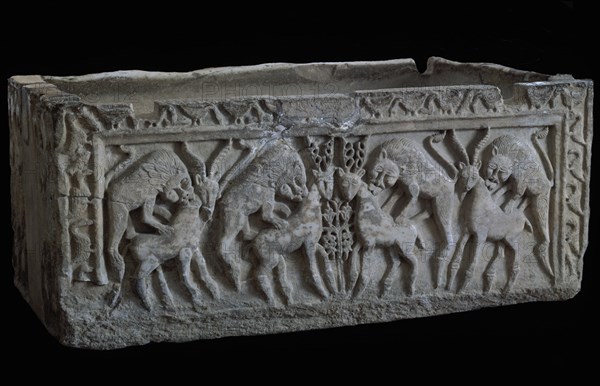 PILA DE BADIS- MARMOL- PROCEDENTE DEL PALACIO DE ZAHIRA
GRANADA, MUSEO HISPANO-MUSULMAN
GRANADA

This image is not downloadable. Contact us for the high res.
