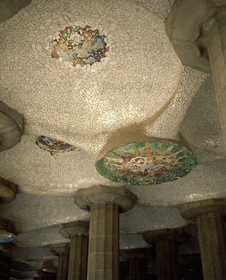 GAUDI ANTONI 1852-1926
SALA DE LAS COLUMNAS-MEDALLON DE CERAMICA
BARCELONA, PARQUE GÜELL
BARCELONA

This image is not downloadable. Contact us for the high res.