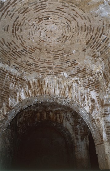 INTERIOR DE LA CRIPTA
NUEVO BAZTAN, IGLESIA DE SAN FRANCISCO JAVIER
MADRID

This image is not downloadable. Contact us for the high res.