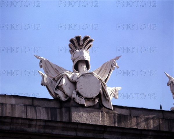 SABATINI FRANCESCO 1722/1797
TROFEOS GURREROS-PUERTA DE ALCALA-DETALLE
MADRID, PUERTA DE ALCALA
MADRID