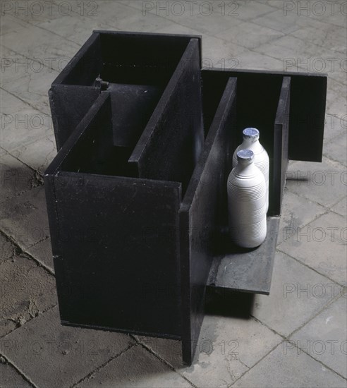 COLOMER JORDI
DOMESTIC-1987-HIERRO Y VARIOS-48X80X70 CMS

This image is not downloadable. Contact us for the high res.