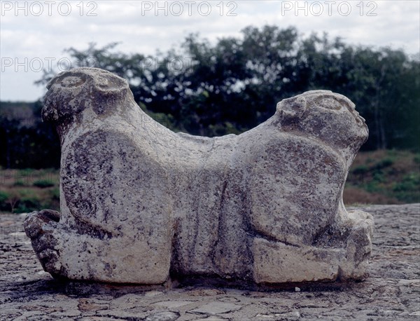 JAGUAR DE DOS CABEZAS FRENTE PALACIO GOBERNARDOR-MAYA
Uxmal, Mexico

This image is not downloadable. Contact us for the high res.